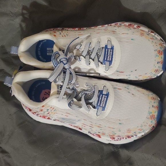 BNWT:  SKETCHER w/AIR COOL(UNISEX) - Picture 1 of 10